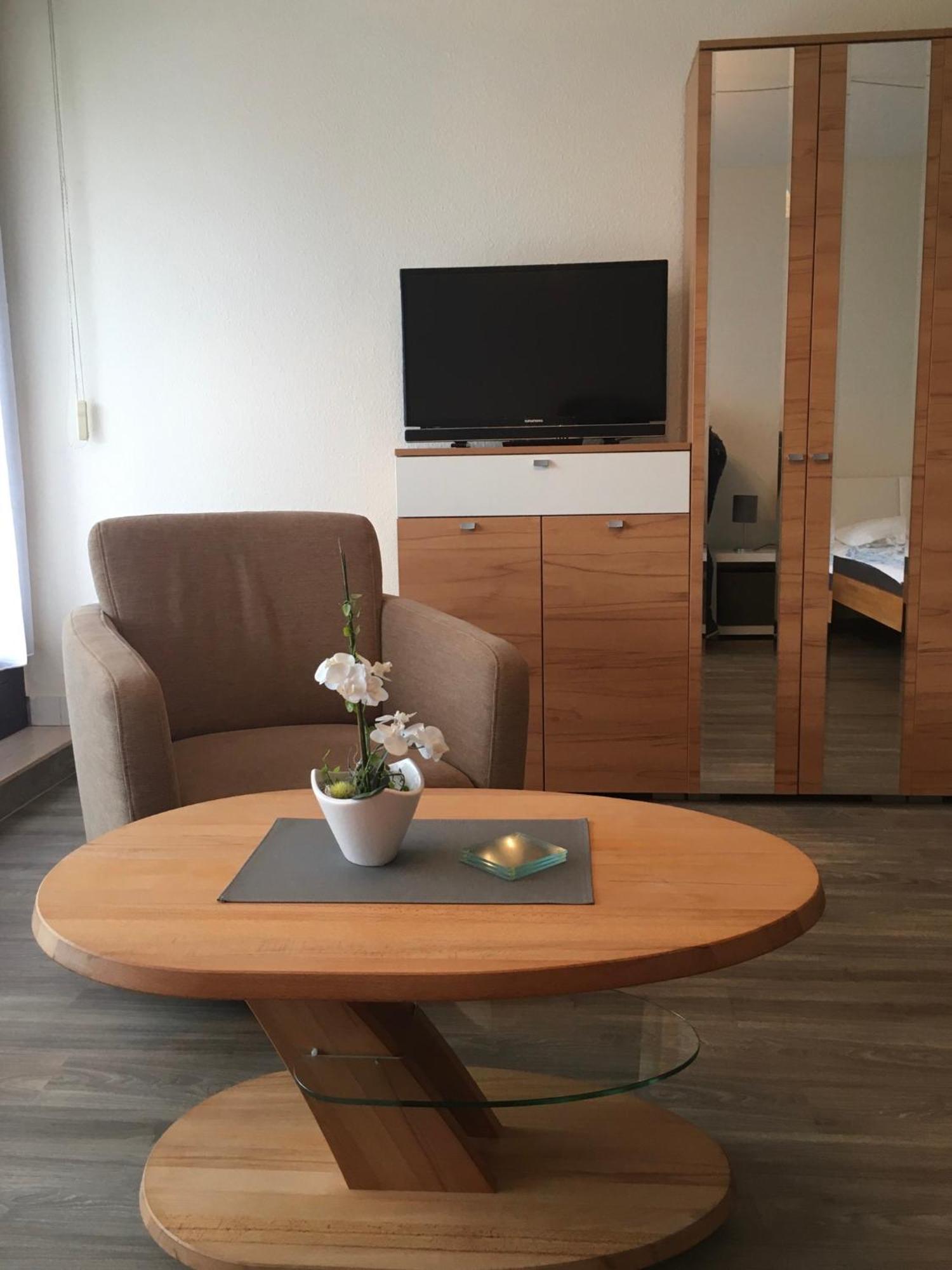 באד זאלצפלן Appartementresidenz Am Kurpark - Ferienwohnungen Mit Pool & Sauna & Garage מראה חיצוני תמונה