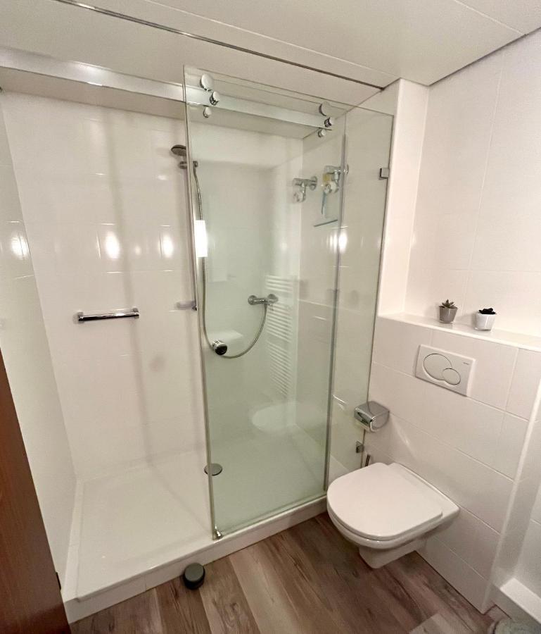 באד זאלצפלן Appartementresidenz Am Kurpark - Ferienwohnungen Mit Pool & Sauna & Garage מראה חיצוני תמונה